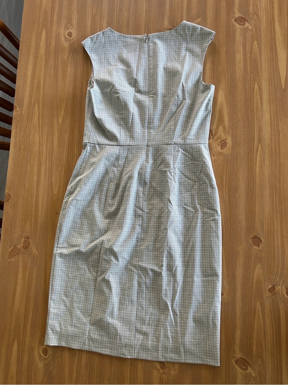 Ann Taylor Light Gray Check Cap-Sleeve Sheath Dress